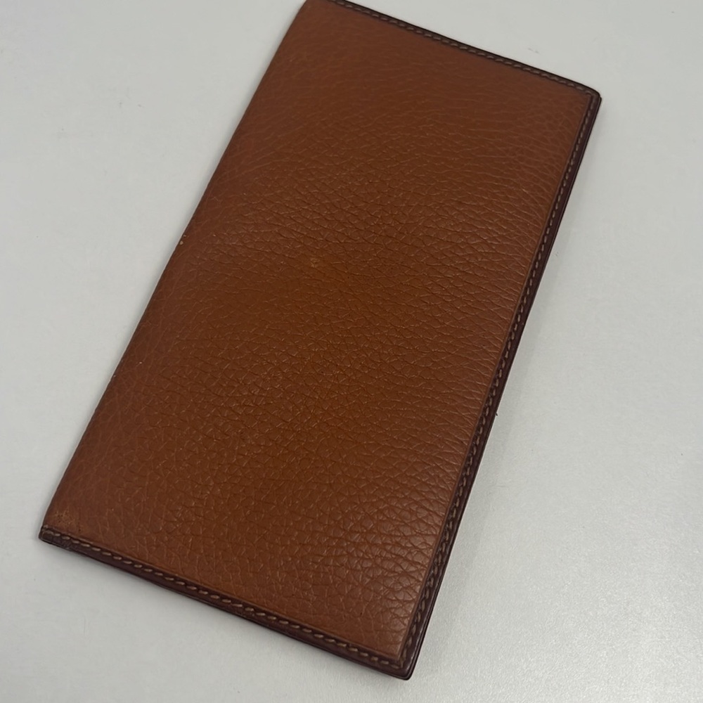 GUCCI Check wallet 7”x3.75” Tan Pebble leather - Picture 3 of 6